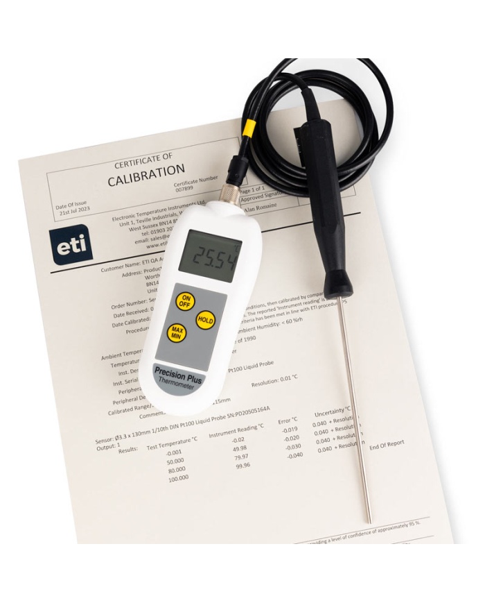 ETI Termometer Precision Plus, termometer med hög noggrannhet för PT100-givare. Levereras inklusive givare för vätskor, 17-160222. Med kalibreringscertifikat. Lumberg kontakt