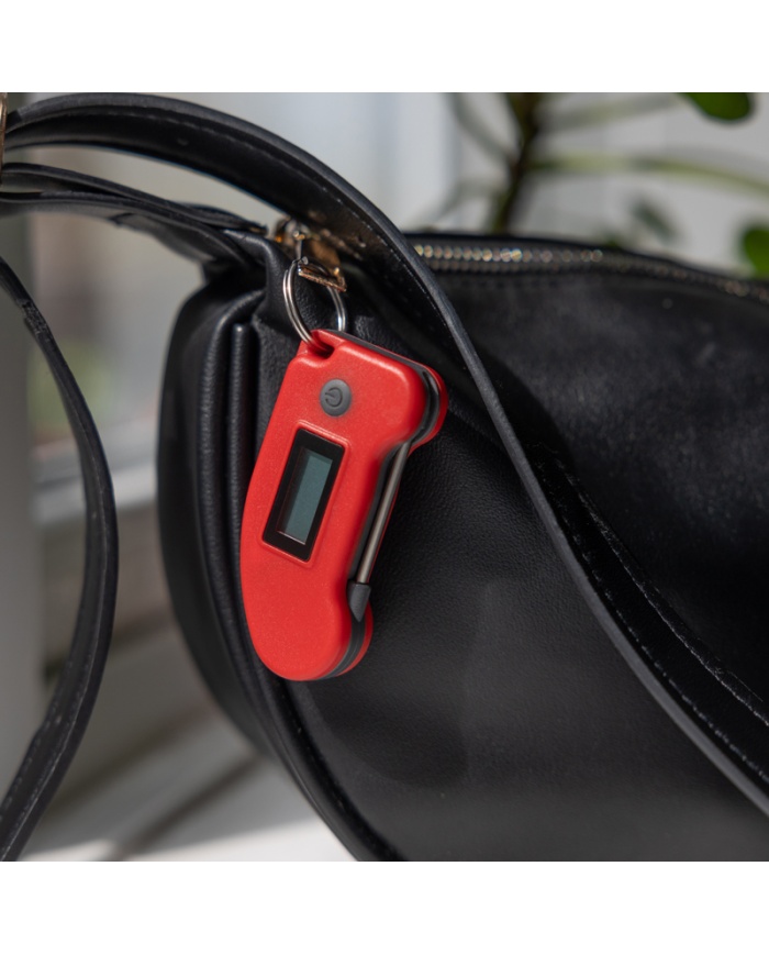 ETI Digital miniatyr-termometer med insticksnål. Kan fästas på din nyckelknippa. Röd.